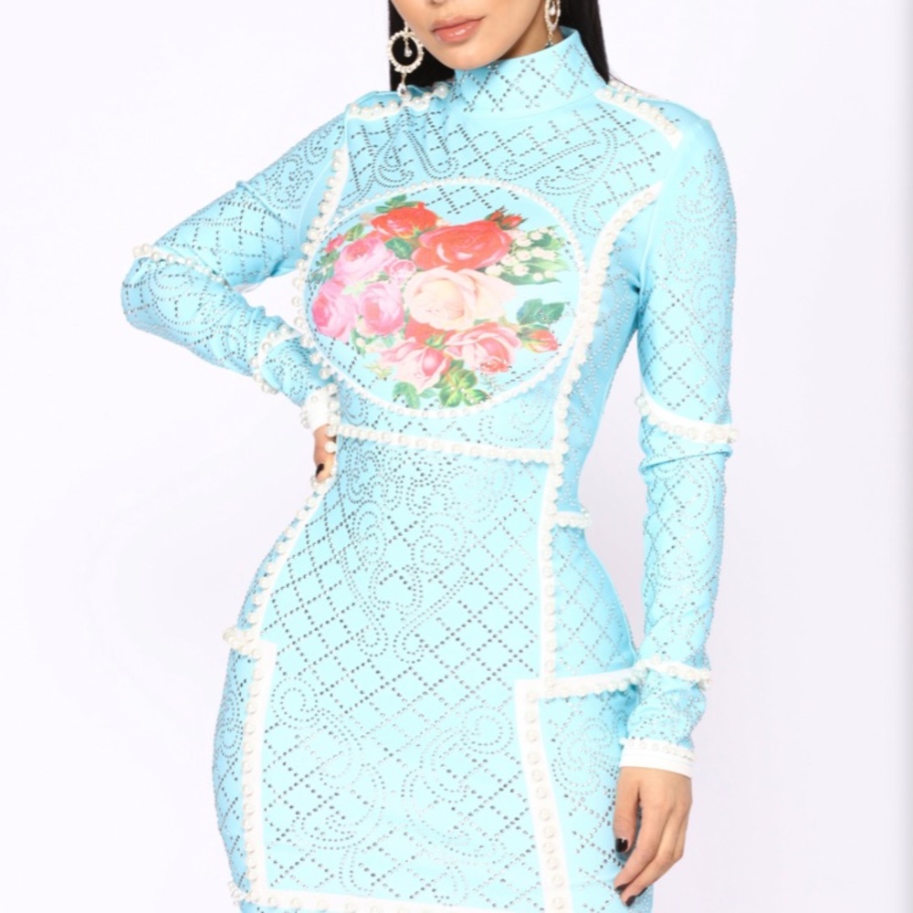 Dress - Picture 4 of 5